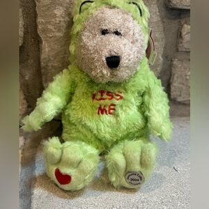 Rare Starbucks Barista Kiss Me Bear 2004